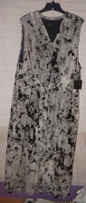 Simply Vera Plus Dress 1X Modern Blooms Black White Sleeveless Hi Lo Hem Lined