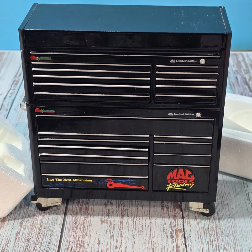 MAC Tools 1:12 Scale Toolbox Diecast Bank Gatornationals 2000 - Image 3 of 4