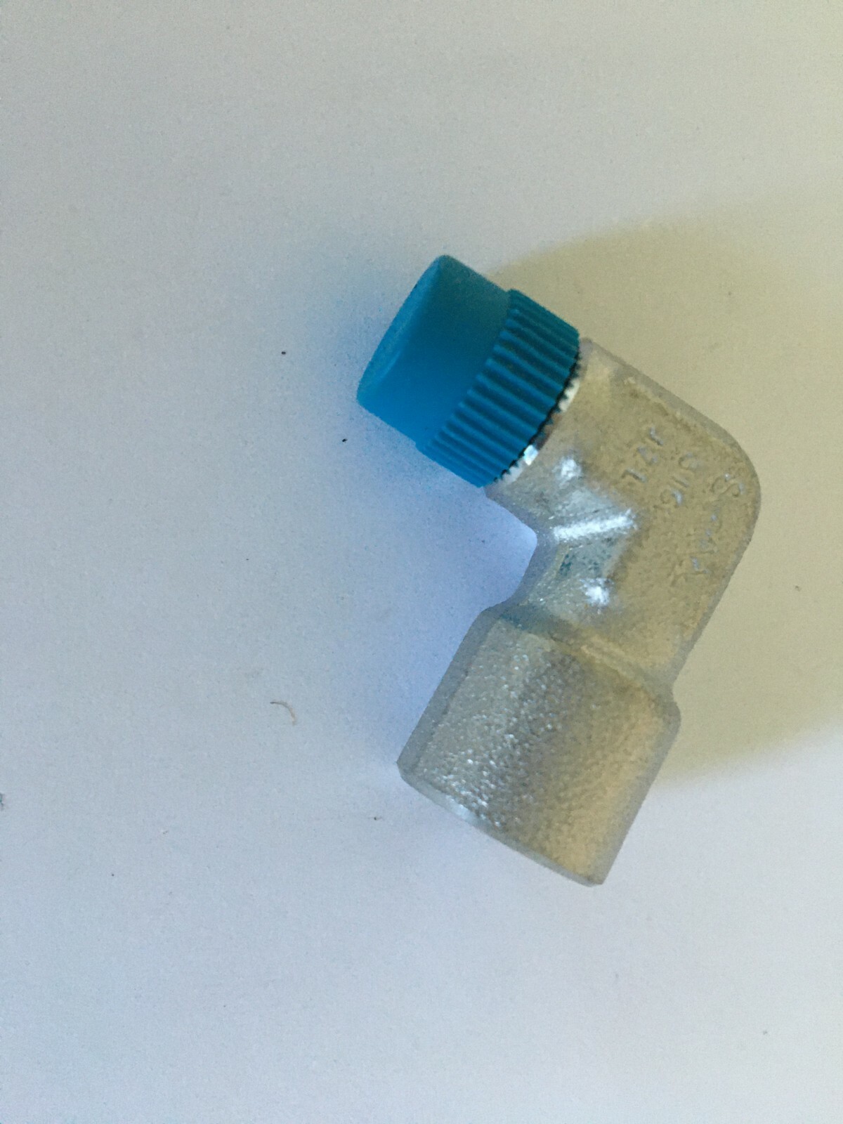 Swagelok Cajon Fitting SS4SE Elbow 1/4 NPT Male to 1/4 NPT Female