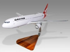 Boeing 767-300ER Qantas Latest Livery Desk Wood Airplane Model Large Scale 1/130
