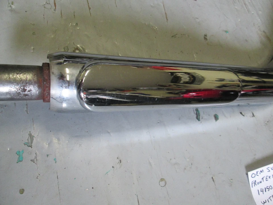 Tubo de escape derecho VL800 VOLUSIA VL800 C50 BOULEVARD VZ800 M50 14150-41F02 Foto 3 de 4