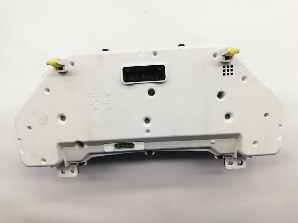 LEXUS CT ZWA10 Instrument Cluster Speedometer 83800-76040 1.8 27184622 - Image 3 of 4