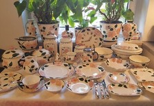 400 Pieces PORCELAIN  TABLEWARE VILLEROY BOCH   1748 "Wildrose " Germany  Company