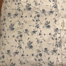 THRESHOLD -Gorgeous BLUE White FLORAL queen FLAT SHEET