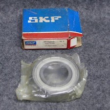 SKF 6205 2ZJEM Ball Bearing 25m Bore X 52mm X 15mm New In Box