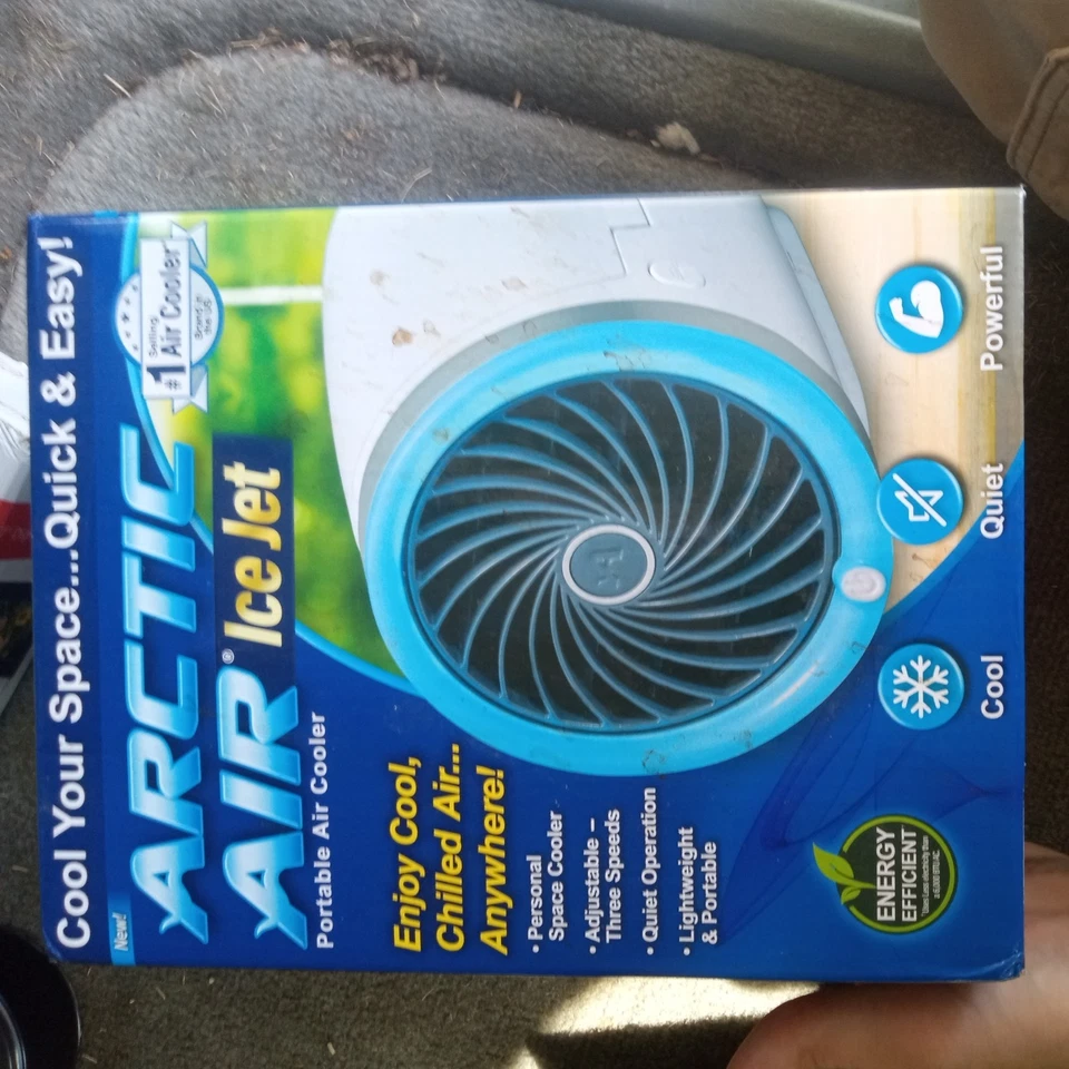 Enfriador portátil Arctic Air Ice Jet luz nocturna LED incorporada eficiencia energética Foto 2 de 4