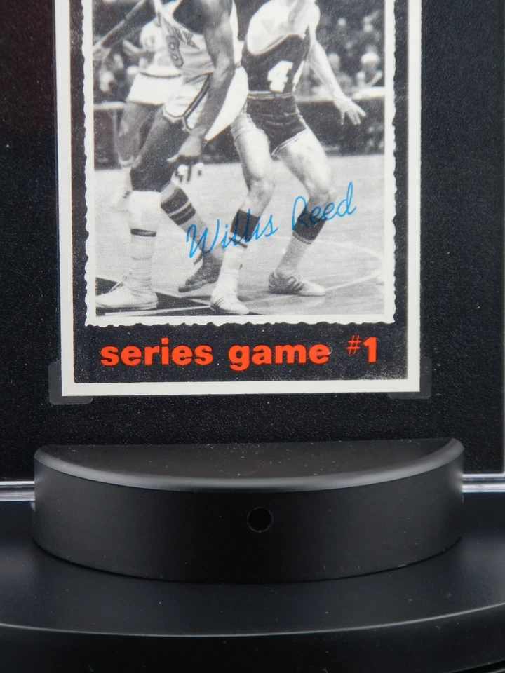 1970-71 TOPPS #168 WILLIS REED CHAMPIONSHIP PHOTO ALBUM SGC 8 LOW POPULATION (9) - Image 3 of 4