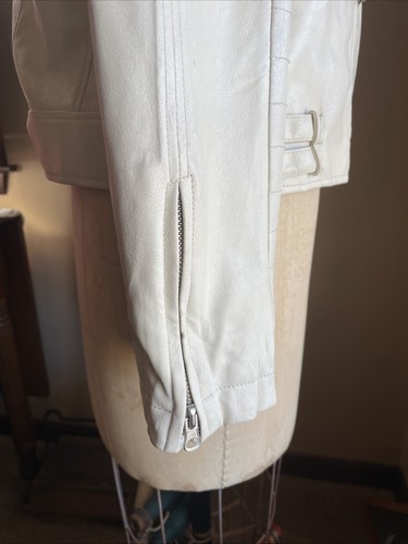 Forever 21 Moto Jacket Women Sz L Ivory Faux Leather Full Zip Or Open Excel Cond - Picture 7 of 22