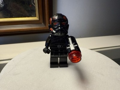 LEGO Star Wars sw0987 Inferno Squad Agent (Frown, Sunken Eyes
