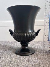 Vintage 1969 Wedgwood 7” Black Ravenstone Campana Urn Shell Handle Norman Wilson