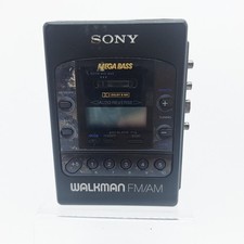 Sony Walkman WM-F2085 Cassette AM/FM RADIO FOR PARTS ONLY    DOES NOT WORK