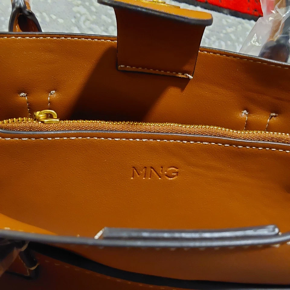 Bolso de ciudad MANGO MNG Harvey con accesorio de bloqueo nuez moscana oscura nuevo con etiquetas 🔥🔥🔥 Foto 4 de 4