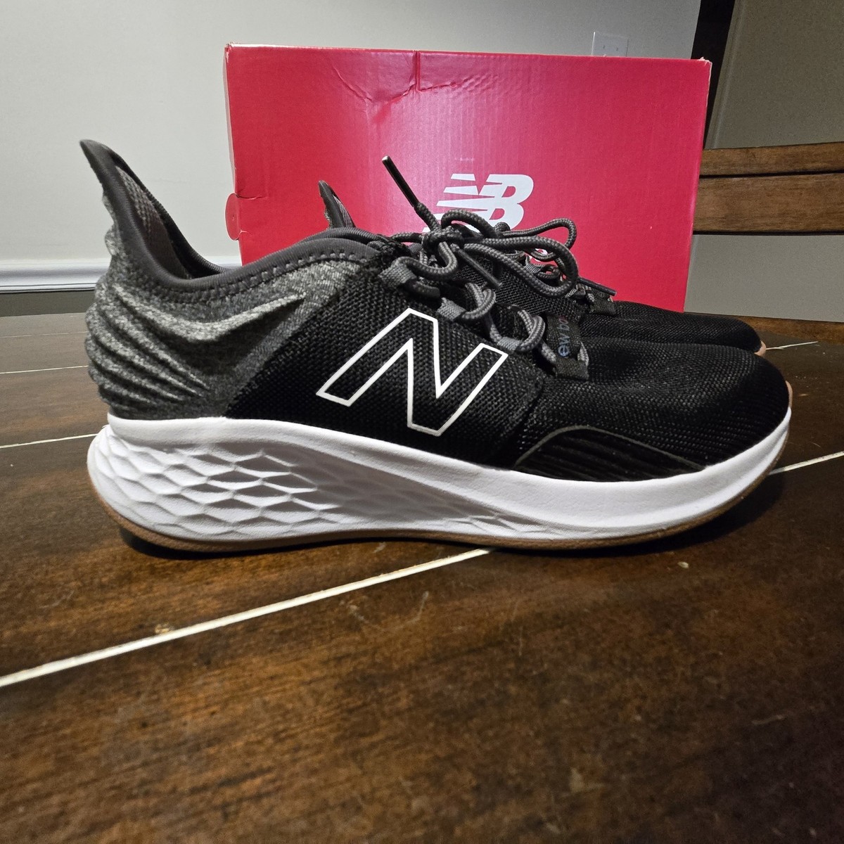 New Balance Fresh Foam Roav Womens Spikeless Golf Shoes Sz B