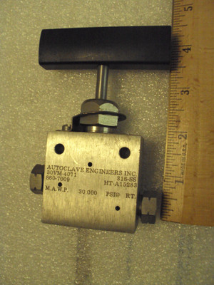 Autoclave Engineers 30VM-4071; 316SS; HT-A15283; Hi Press Valve; 30K psi@RT