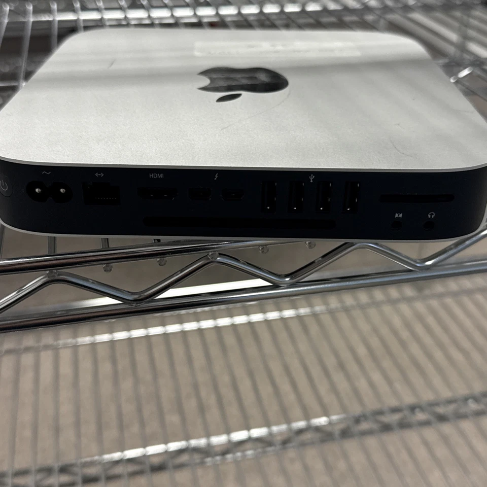 Apple 2014 Mac Mini (1TB HDD Intel Core i5-4278U 2.6GHz 8GB) Silver - Image 3 of 4