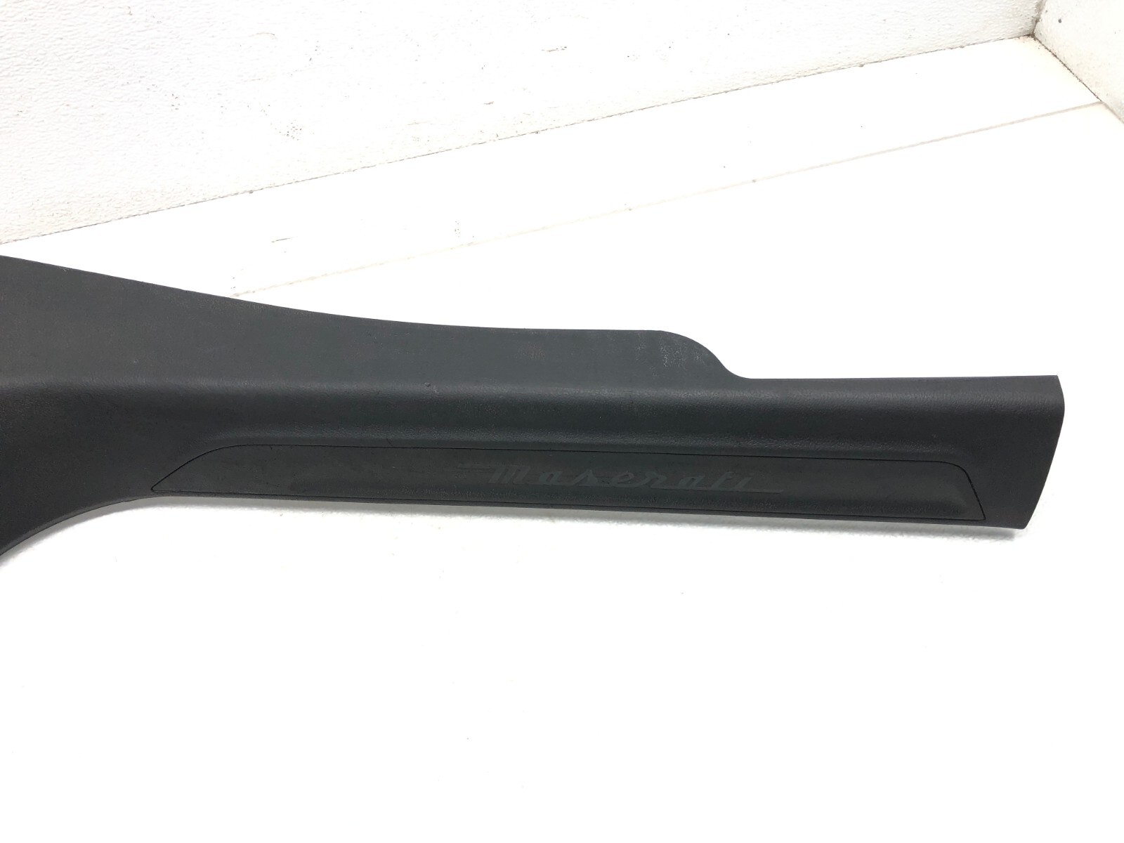 2017-2020 MASERATI LEVANTE LEFT DRIVER FRONT DOOR SILL SCUFF PLATE TRIM OEM