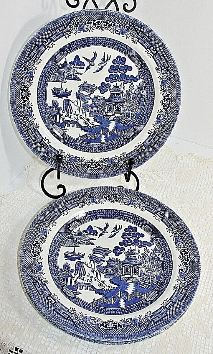 Churchill Blue Willow pottery made in England 10 1 4