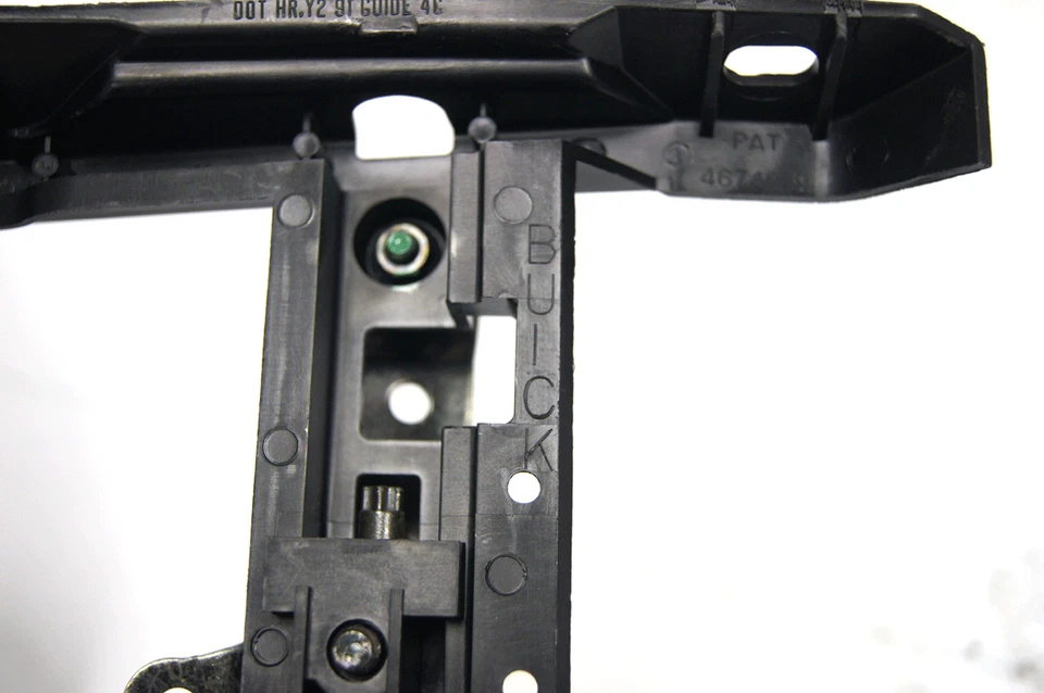 Soporte de faros derecho derecho Buick Park Avenue Lesabre 1991-1996 nuevo OEM 16512570 Foto 4 de 4