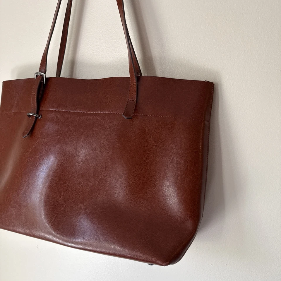 Bolso de Hombro de Cuero Kattee Bolso de Cuero Marrón Doble Asa Triple Compartimento Foto 2 de 4