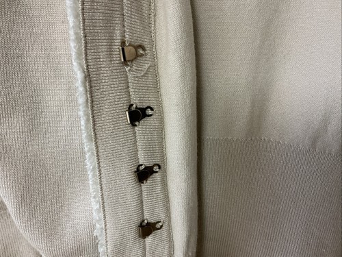 White House Black Market Beige sweater Woman’s Size L Hook Closure - Picture 5 of 10