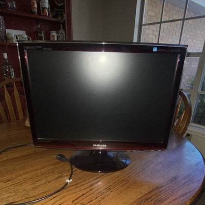 Samsung T220HD 22'' LCD HDTV 1080p Built-in Speakers HDMI Black Flat Screen 