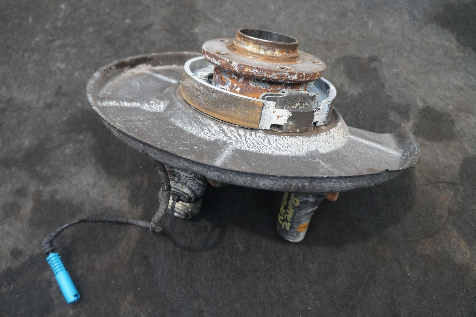 Rear Right Spindle Knuckle Hub Wheel Bearing 33326777792 Rolls Royce Phantom 04