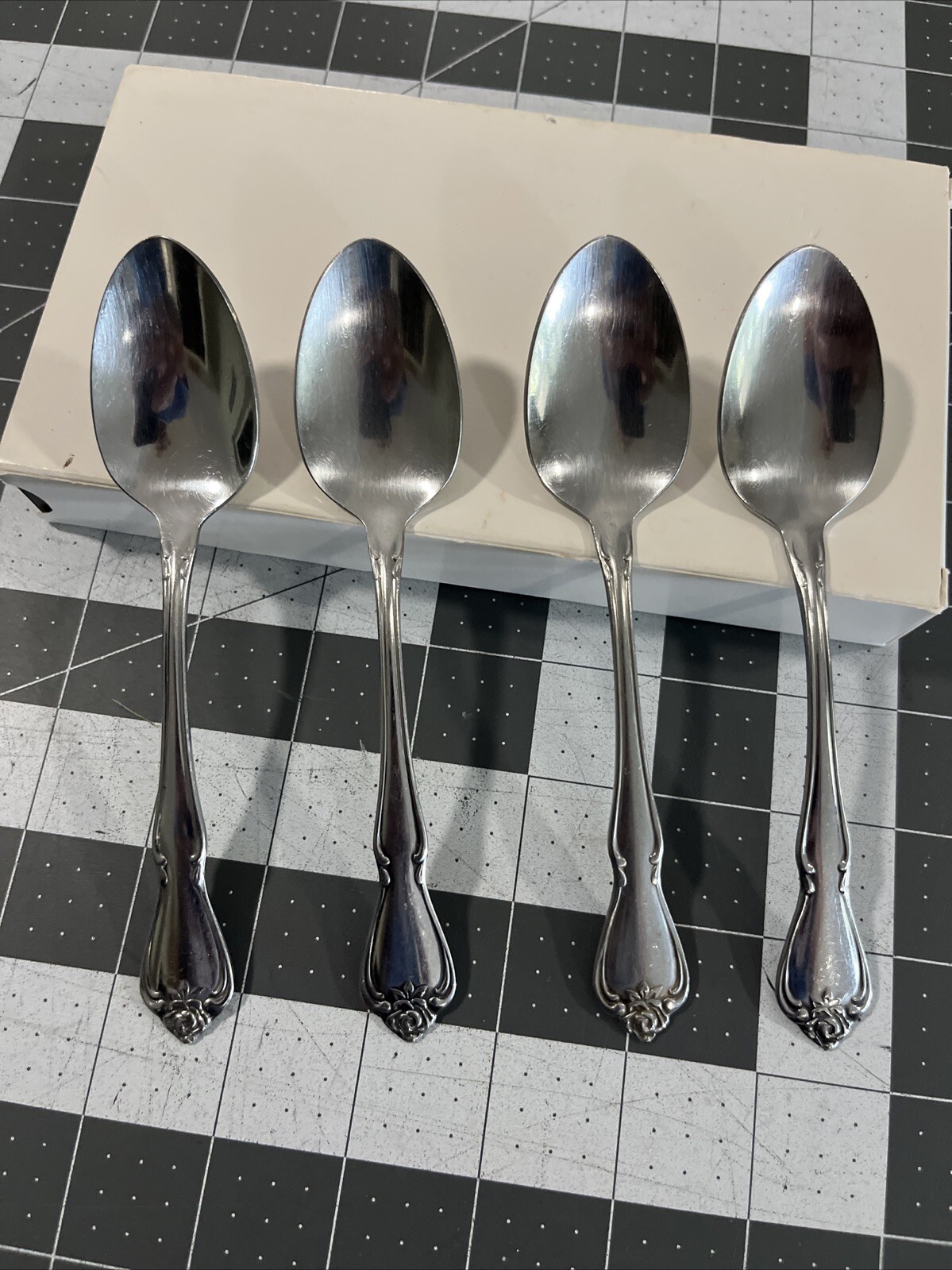 Oneida ARBOR ROSE (4) Teaspoons TRUE ROSE 1881 Rogers Ltd Stainless Flatware