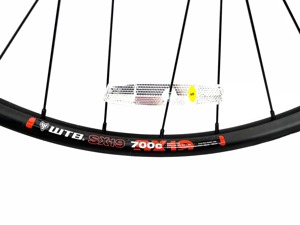 KOM Trail Rim CyclingDeal WTB STP I25 Mountain Bike Novatec Boost