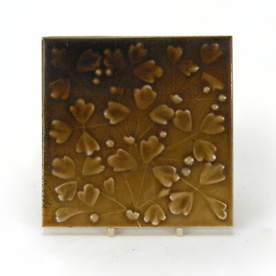 Low Art Tile Works 6''x6'' leaf & berry floral design tile Arts & Crafts Chelsea