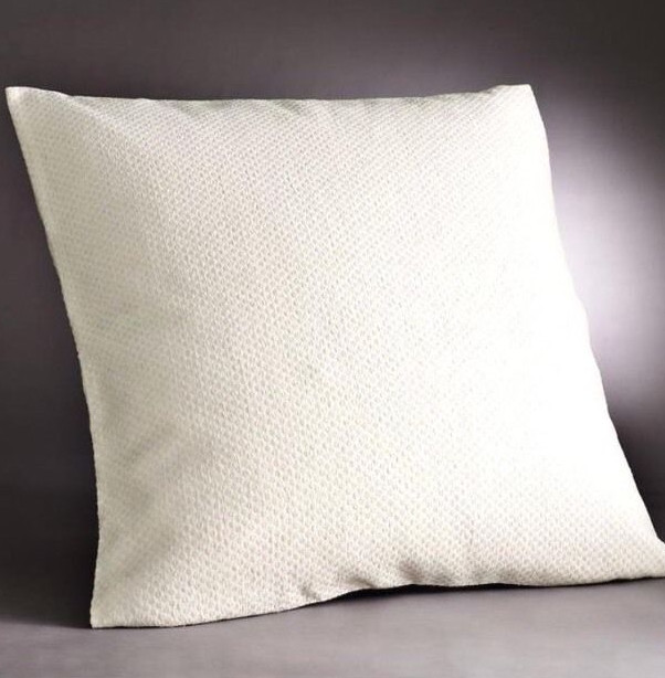 NEW SIMPLY VERA WANG Pale Yellow Euro Sham 26 x 26 Pillowcase Jacquard