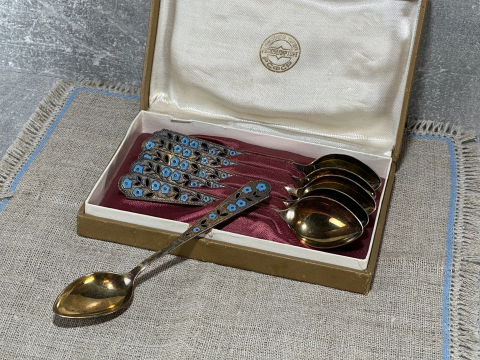 Juego vintage de cucharas de plata con esmalte, plata de ley 875 Foto 4 de 4