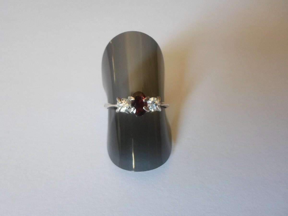 Bague En Argent Massif Avec Trio De Pierres - Zirconiums Et Grenat - Taille 60 - Occasion