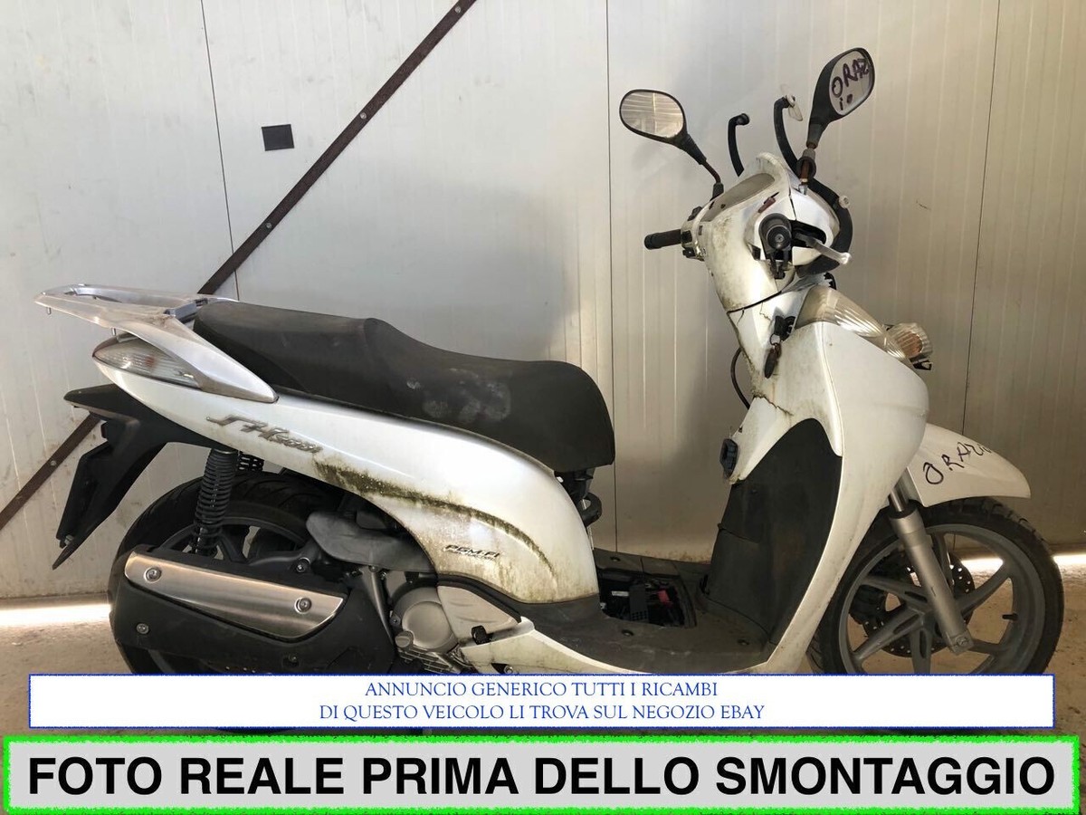 Sono Disponibili Ricambi scooter usati forcella Honda SH 300 i sh
