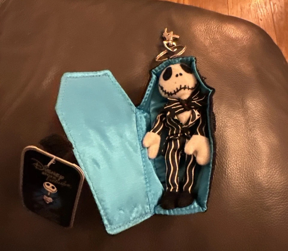 Disney Store Exclusive Nightmare Before Christmas Coffin Keyring New With Tags - Image 3 of 3