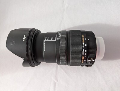 Sigma 17-70mm / 2,8-4,0 DC Makro OS HSM Objektiv für Nikon