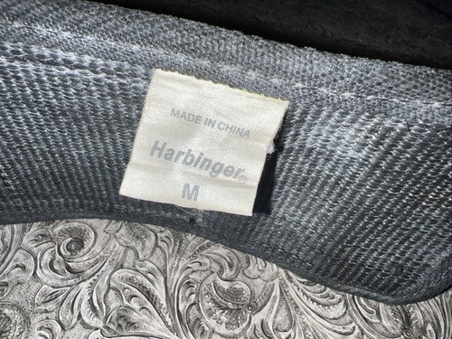 Harbinger 4" Nylon Weight Lifting Belt Size Medium - Picture 3 of 4