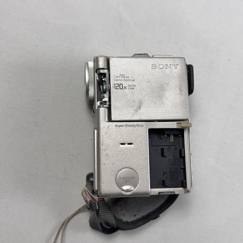 Sony Handycam DCR-PC1 Mini DV Handycam videocamera con zoom 120x per parti COSÌ COM'È - Foto 8 di 12