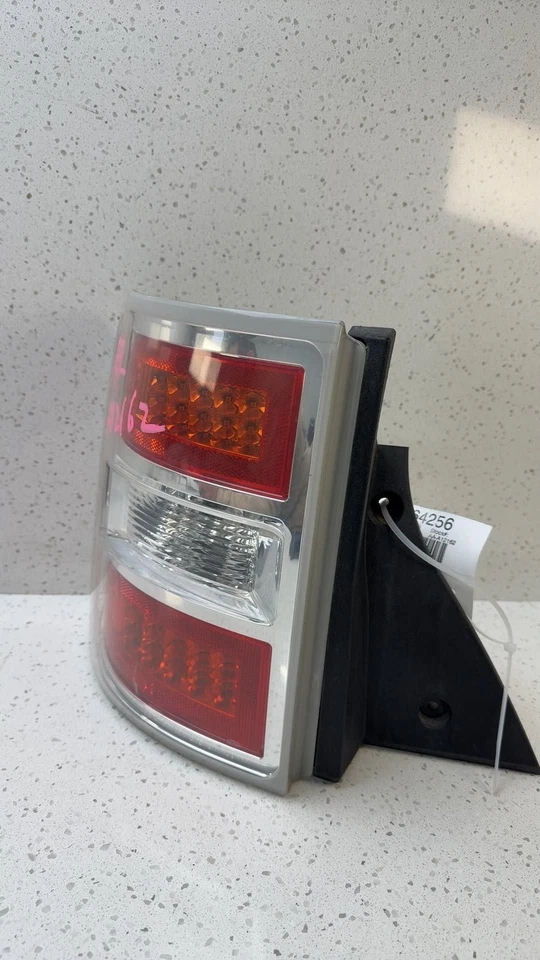 2009 2010 2011 Ford FORD FLEX Left Tail Light Assembly - Image 3 of 4
