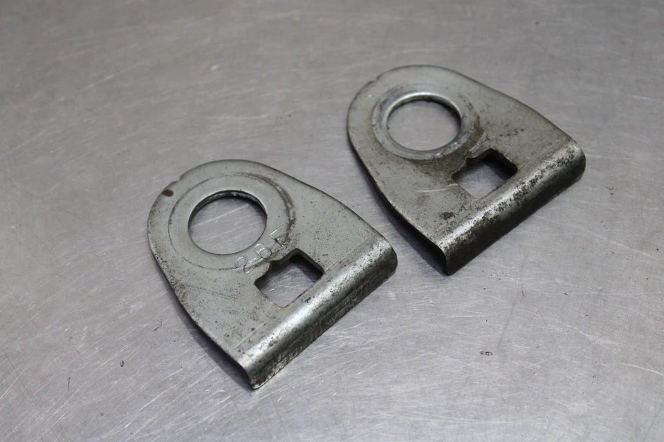 96-03 SUZUKI BANDIT 600 SWINGARM CHAIN TENSIONER ADJUSTMENT BRACKETS - Image 4 of 4