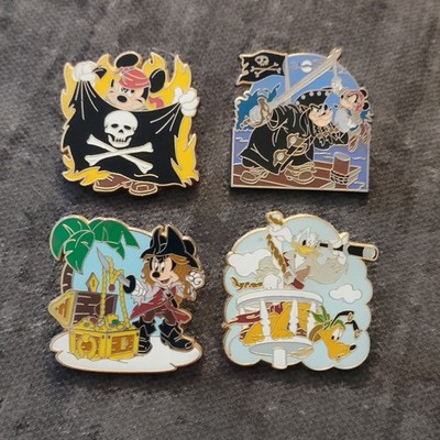 Disney 2011 Pirate Theme Pin Set Mickey Mouse Donald Duck Pluto Pete Lot of 4