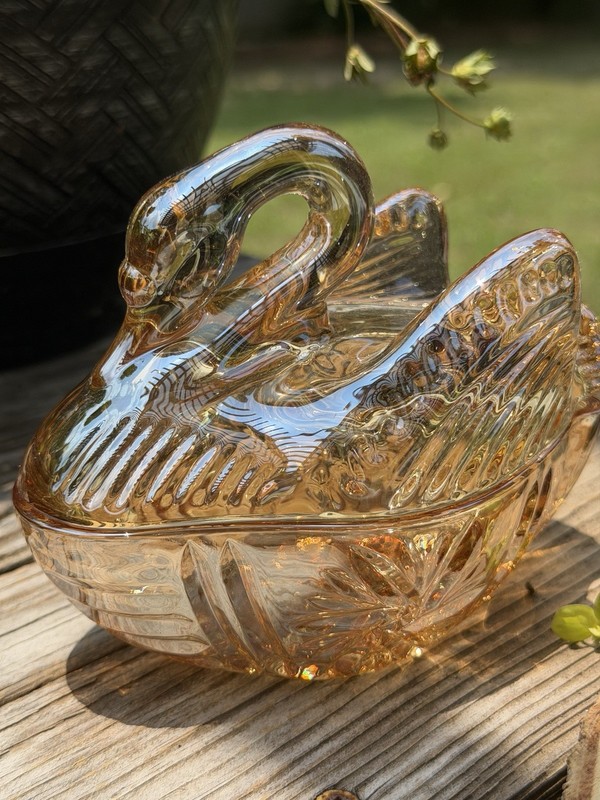 Iridescent Peach Glass Swan Covered Candy Dish Trinket Box 5” x 6” Decorative