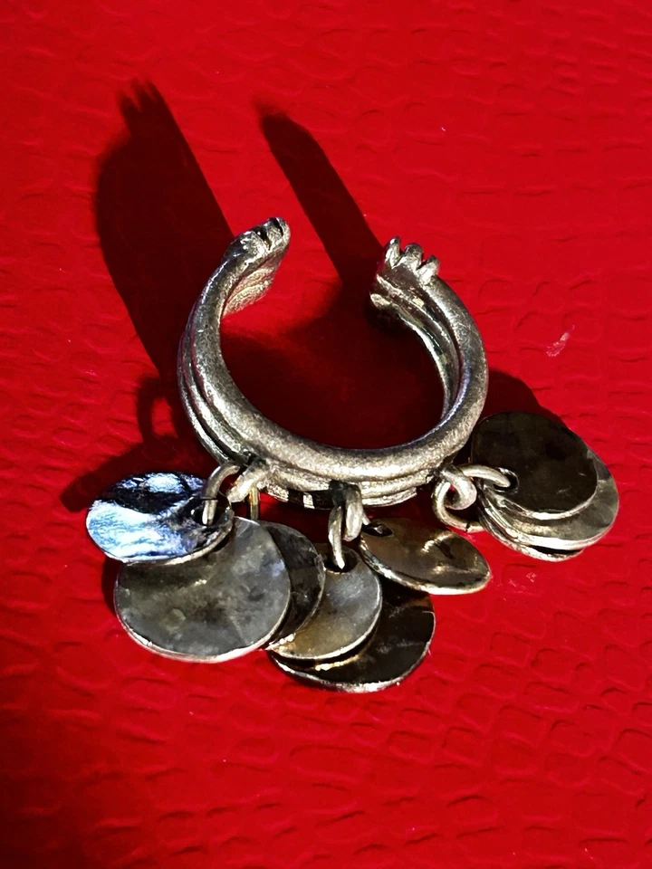 Anillo ajustable colgante múltiple tono plata Chicos Foto 2 de 4