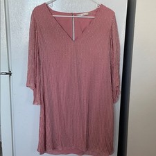 Alice + Olivia Medium Vneck Blush Pink Beaded Lined Fun Dress Stylish Sleeves