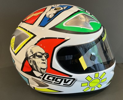 agv／2006年ロッシ・レプリカヘルメットTI-TECH【XL リミテッド】。 Valentino Rossi Autographed AGV Ti-Tech LE Helmet 2006 Mugello