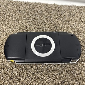 Sony PSP 1001 Console Bundle With Charger Games Accessories Great Condition