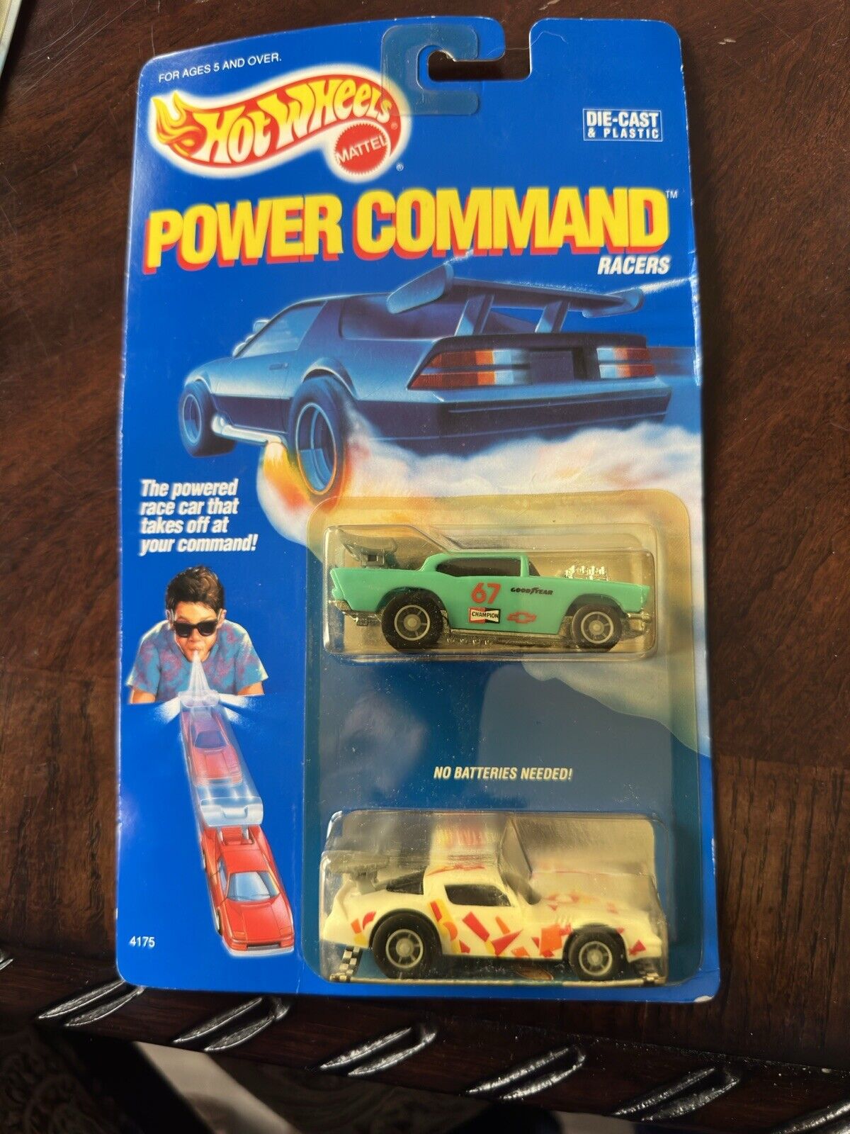 Mattel Hot Wheels Power Command Racers #4175 1989  Brand New Chevy