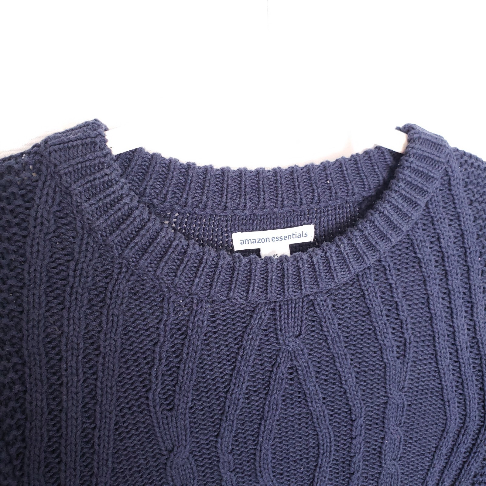 Amazon Essentials Blue Cable Knit Crew Neck Patte… - image 4