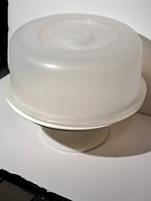 Vintage Tupperware Cake Server and Pedestal Stand 1533-1  1710-2