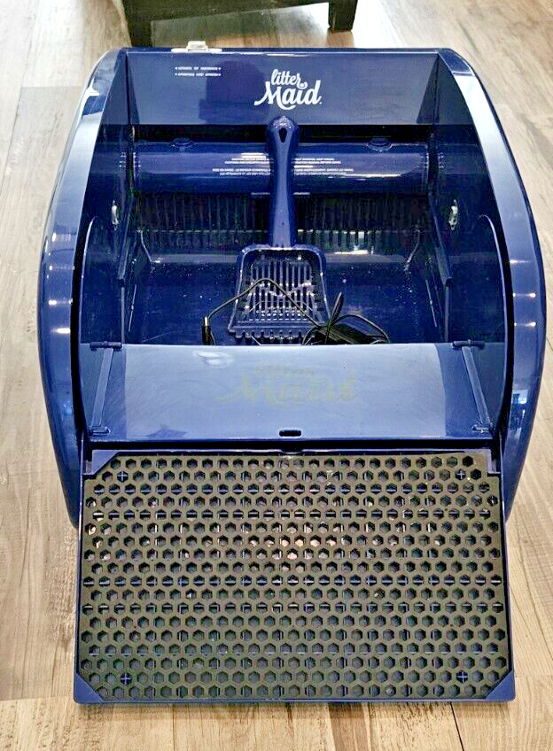 Littermaid Single Cat SelfCleaning Litter Box with 12 waste