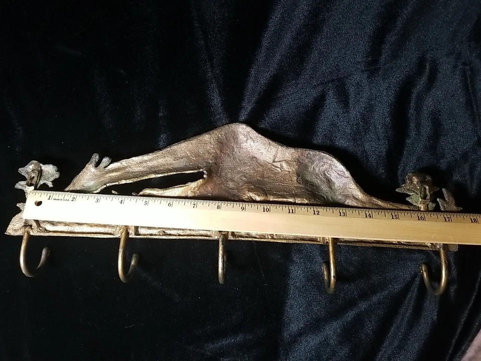 Resistente perchero de latón macizo con forma de jirafa soportes de pared son de 16" en el centro Foto 3 de 4